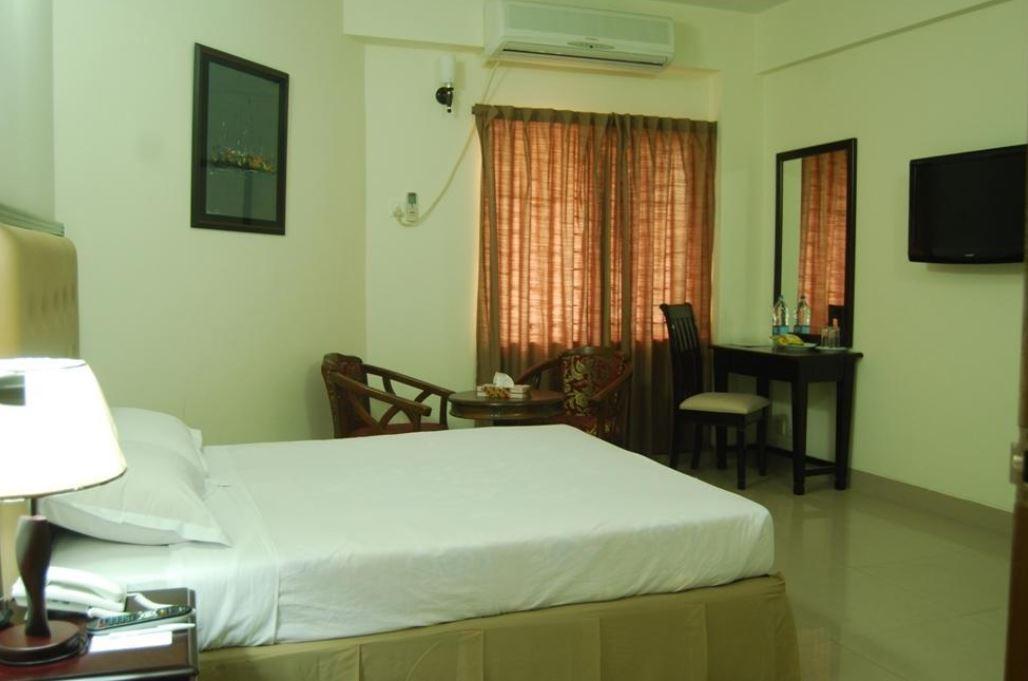 Hotel Ambassador Residency Chittagong Esterno foto